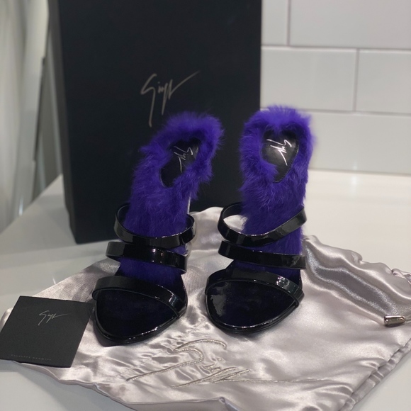 Giuseppe Zanotti Sandals - Picture 1 of 8